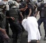 La bavure policière devrait cesser pour ne pas indigner cette population frustrée! 